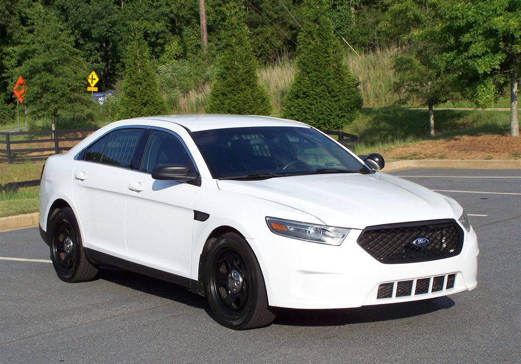 2015 Ford Taurus's photo