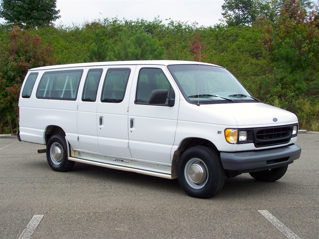 1999 Ford Econoline Wagon
