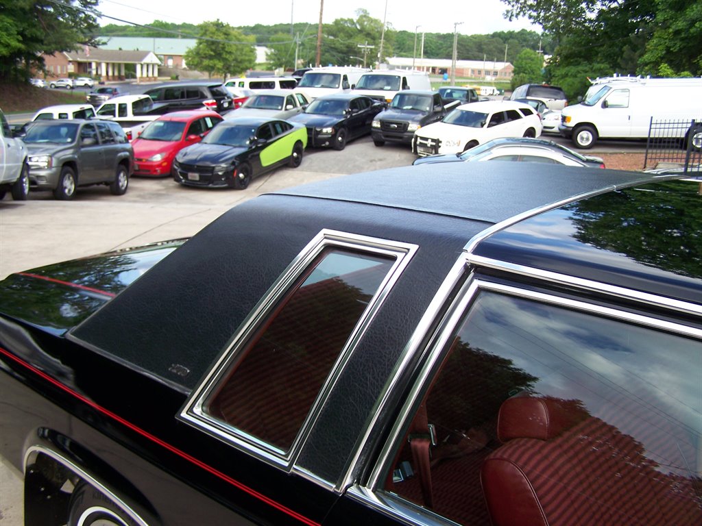 1981 Ford LTD - Photo 30