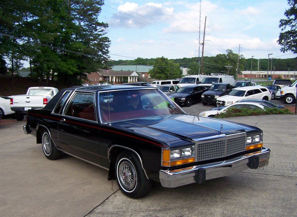 1981 Ford LTD - Photo 34