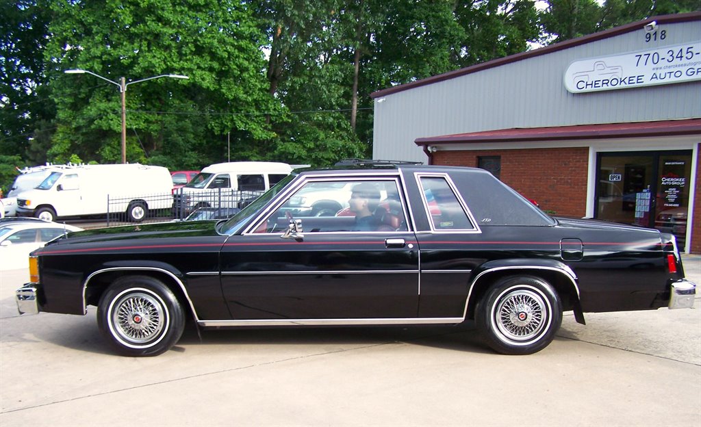 1981 Ford LTD - Photo 23
