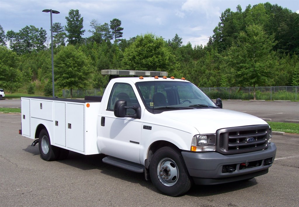 2003 Ford F-350's photo