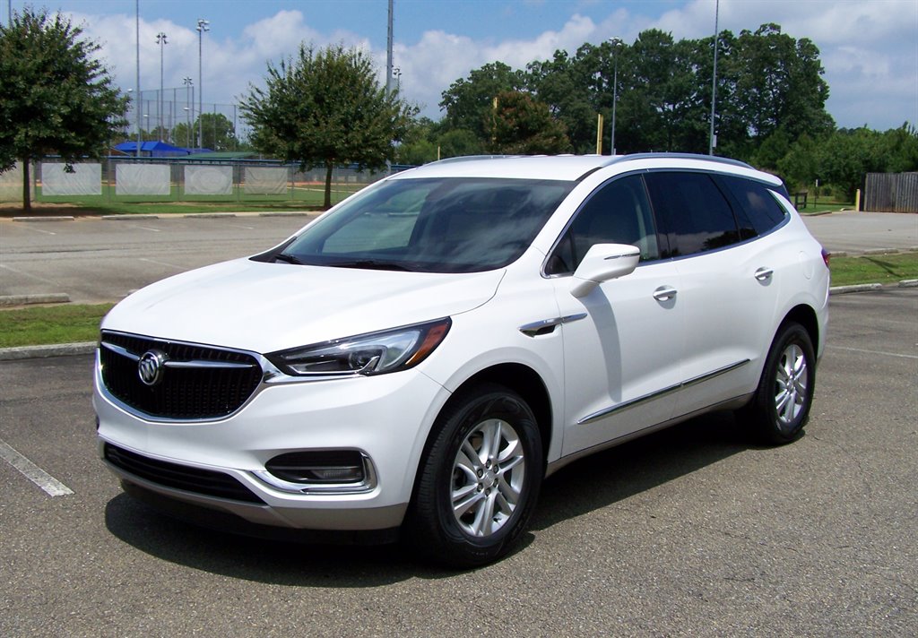 2021 Buick Enclave Essence's photo